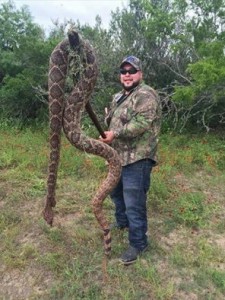 tx 11 footsnake