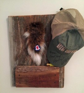 buck tail mount