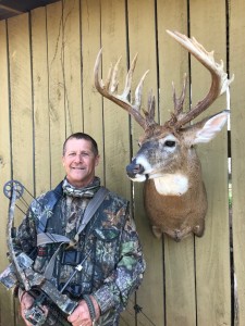 wayne mills giant buck 2016